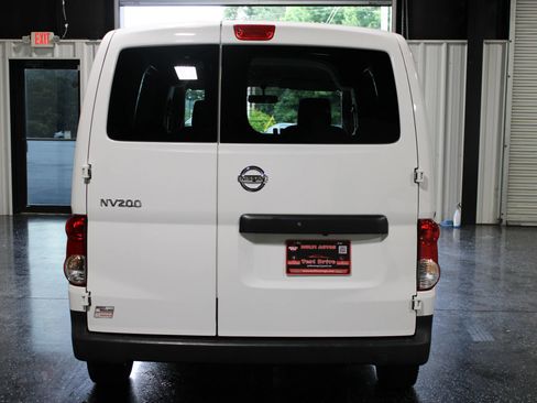 Used 2019 Nissan NV200 S w/ Cruise Control Package FWD image 4