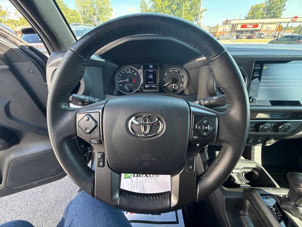 Used 2023 Toyota Tacoma TRD Off-Road w/ Black Out Package (TMS) AWD/4WD image 17