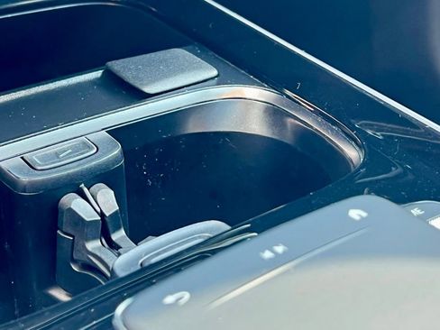 Certified 2023 Mercedes-Benz GLB 250 4MATIC image 23