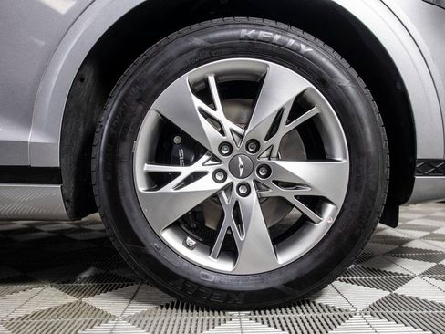 Used 2022 Genesis GV70 3.5T Sport image 39