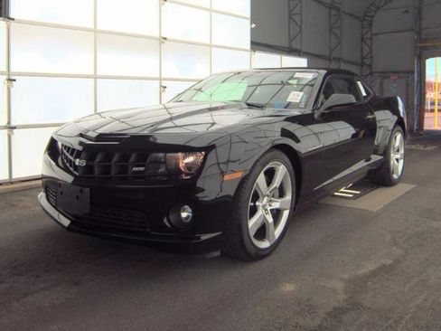 Used 2011 Chevrolet Camaro SS image 3