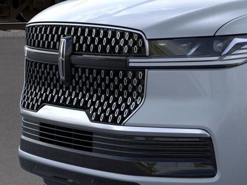 New 2026 Lincoln Navigator L Reserve image 17