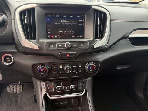 Used 2021 GMC Terrain SLE w/ Driver Convenience Package FWD image 27