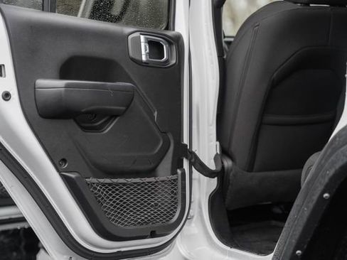 Used 2021 Jeep Wrangler Unlimited Sport AWD/4WD image 32
