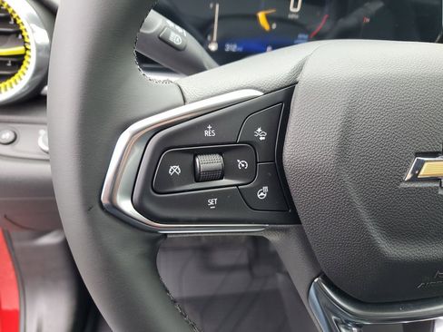 New 2026 Chevrolet Trax LT w/ Driver Confidence Package FWD image 18