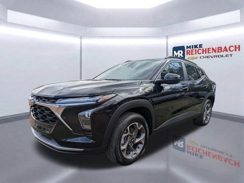 New 2026 Chevrolet Trax LT image 8