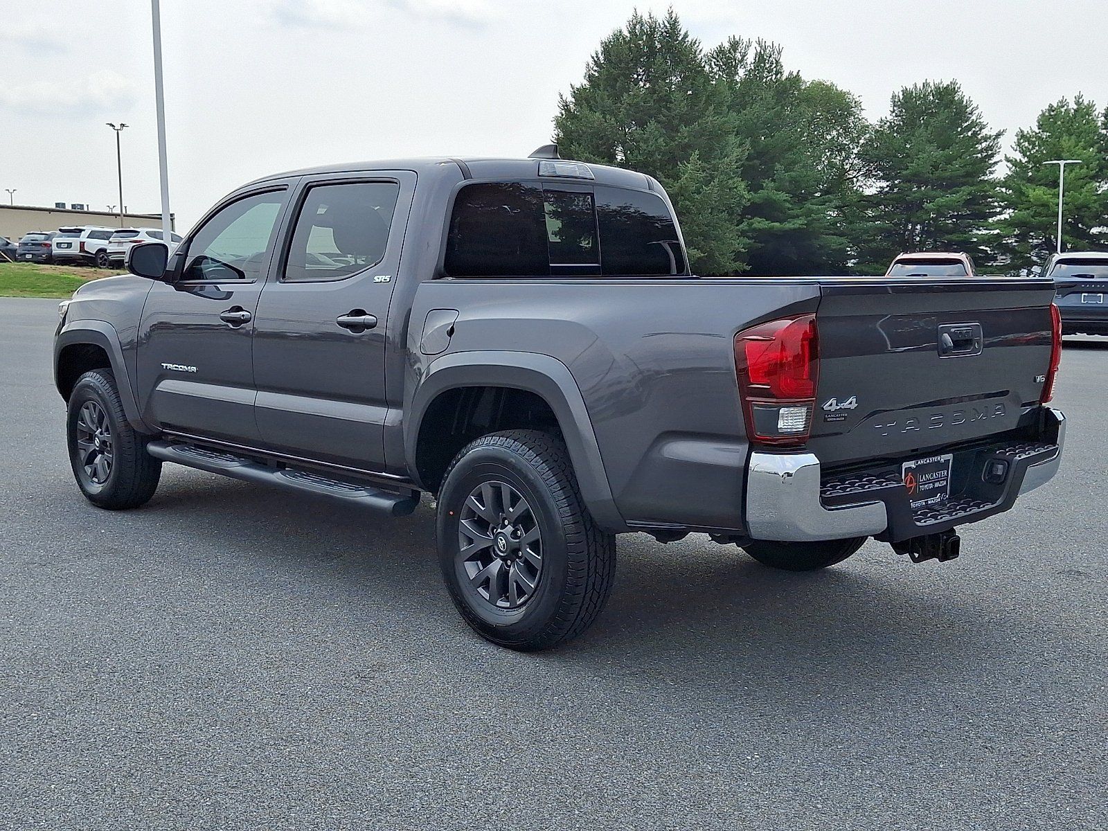 Certified 2023 Toyota Tacoma SR5 AWD/4WD image 5