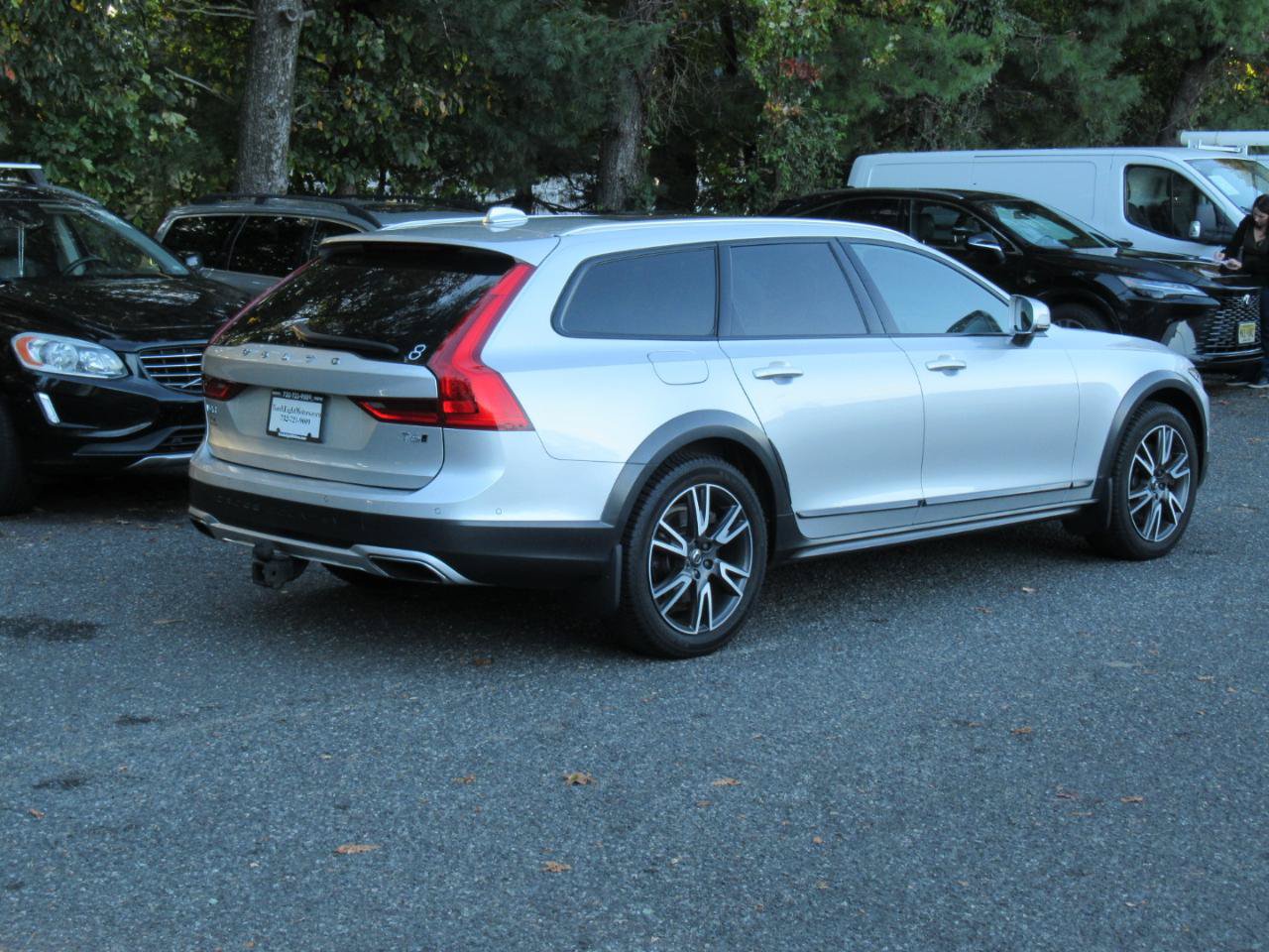 Used 2019 Volvo V90 T6 Cross Country w/ Advanced Package AWD/4WD image 19