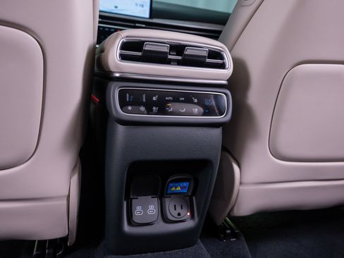 New 2026 Genesis GV80 3.5T Prestige AWD/4WD image 18