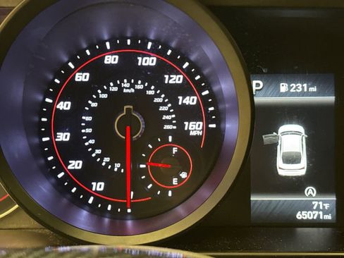 Used 2021 Hyundai Elantra SE FWD image 29