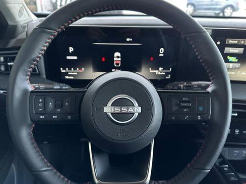 New 2025 Nissan Kicks SR w/ SR Premium Package image 26