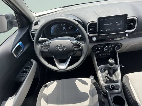 New 2026 Hyundai Venue SEL FWD image 19