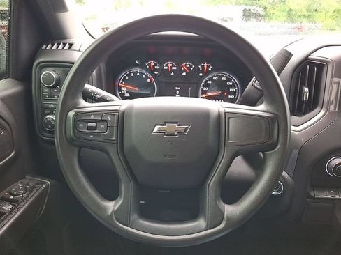 Used 2022 Chevrolet Silverado 1500 Custom Trail Boss AWD/4WD image 11
