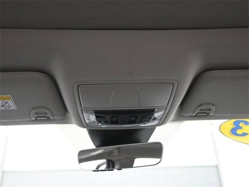 Used 2023 Acura MDX SH-AWD image 26