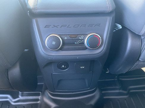 Used 2025 Ford Explorer ST AWD/4WD image 41