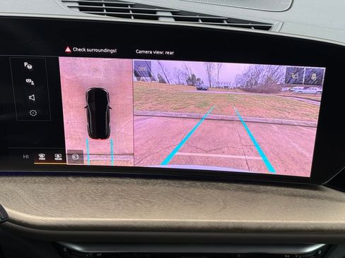 Certified 2025 Audi Q5 Premium w/ Convenience Package image 28