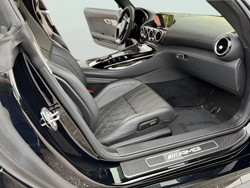 Used 2020 Mercedes-Benz AMG GT R image 23