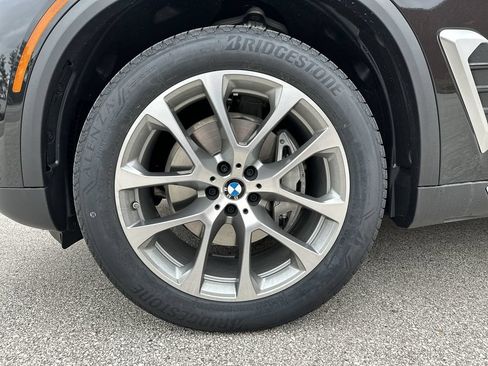 Used 2024 BMW X5 xDrive40i w/ Premium Package AWD/4WD image 30
