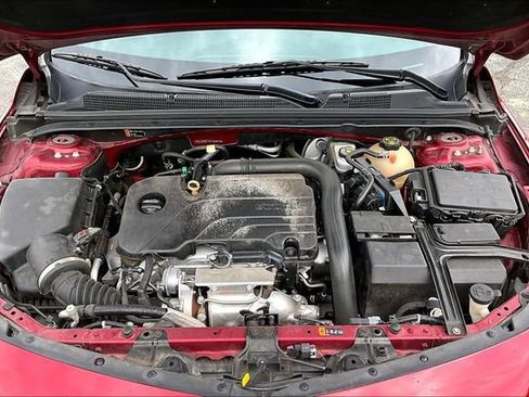 Used 2018 Chevrolet Malibu LT FWD image 28