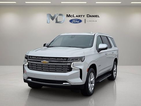 Used 2021 Chevrolet Tahoe Premier AWD/4WD image 2