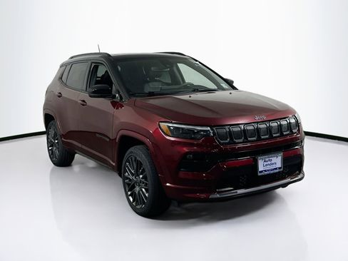 Used 2022 Jeep Compass High Altitude AWD/4WD image 3