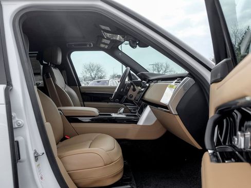 New 2026 Land Rover Range Rover Long Wheelbase SE AWD/4WD image 21