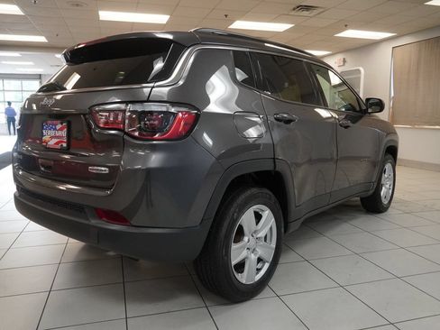 Used 2022 Jeep Compass Latitude AWD/4WD image 15