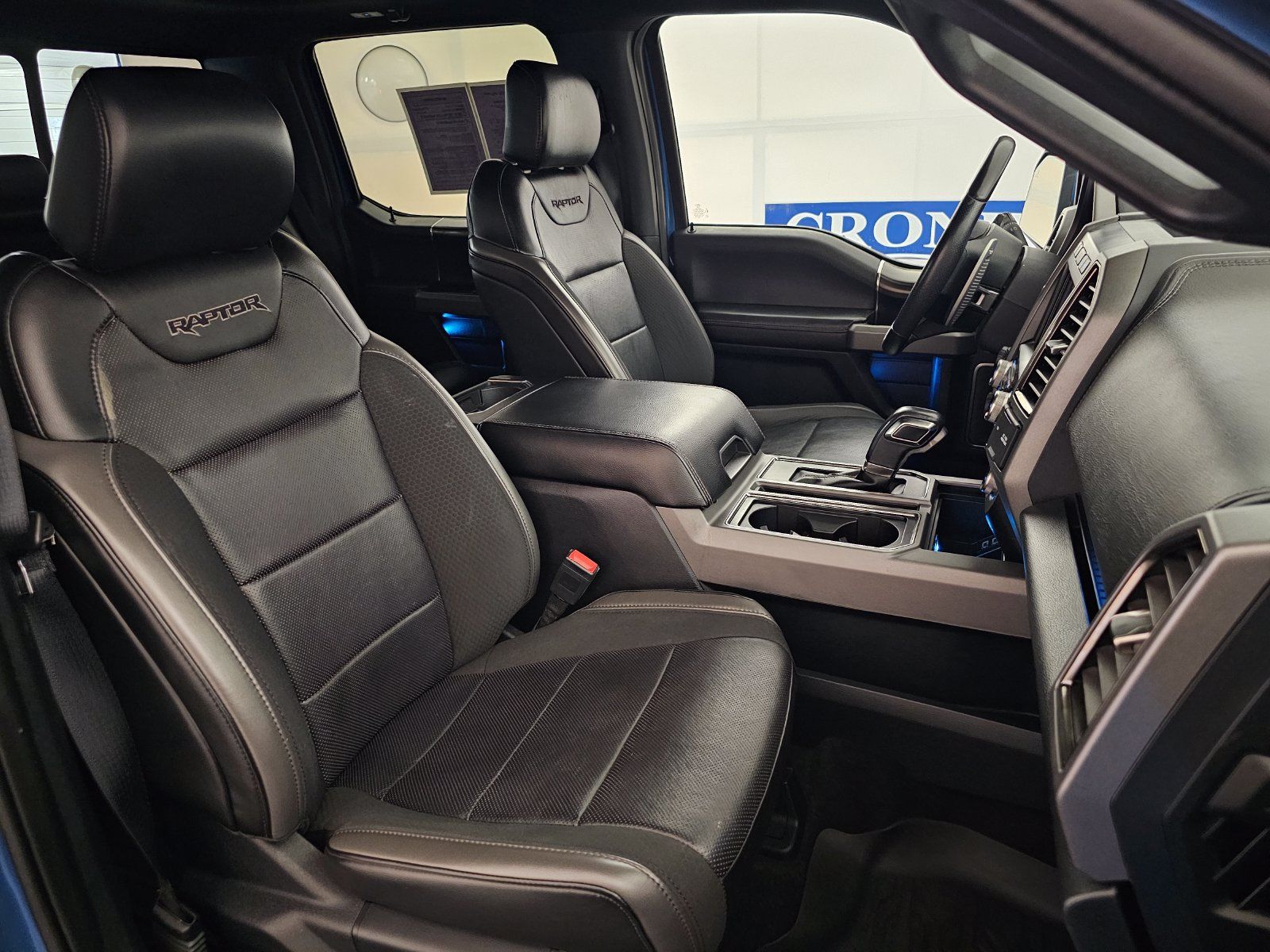Used 2019 Ford F150 Raptor w/ Equipment Group 802A Luxury AWD/4WD image 27