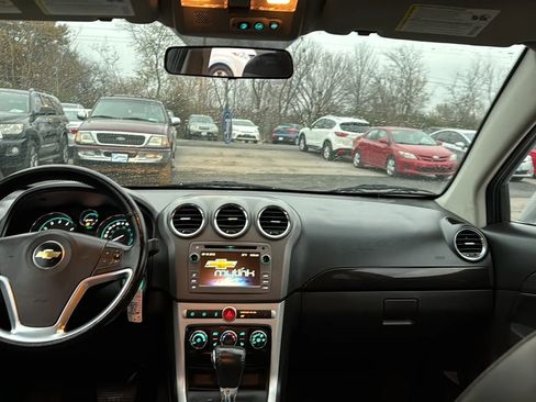 Used 2014 Chevrolet Captiva Sport LT w/ Convenience Package image 9