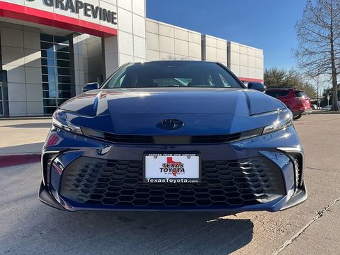 New 2026 Toyota Camry SE image 3