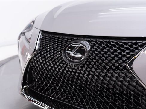 Used 2026 Lexus LC 500 Convertible w/ Inspiration Series RWD image 32