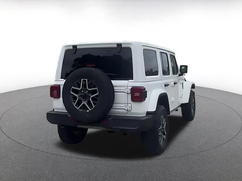 Used 2025 Jeep Wrangler Unlimited Sahara AWD/4WD image 14