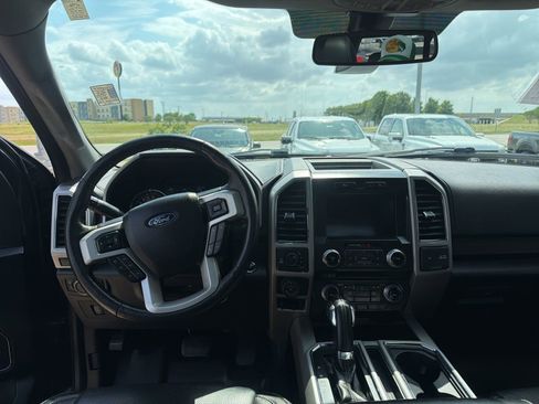 Used 2017 Ford F150 Lariat w/ Equipment Group 502A Luxury AWD/4WD image 23
