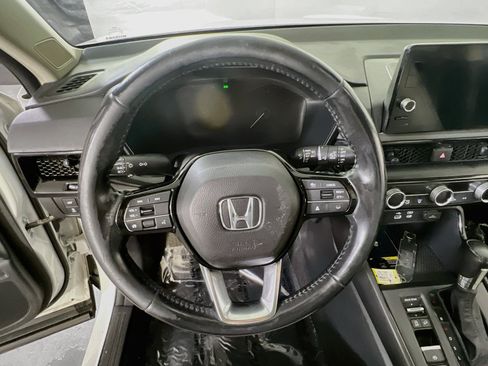 Used 2023 Honda CR-V EX-L image 11