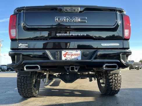 Used 2024 GMC Sierra 1500 Elevation w/ LPO, Elevation Black Package image 17