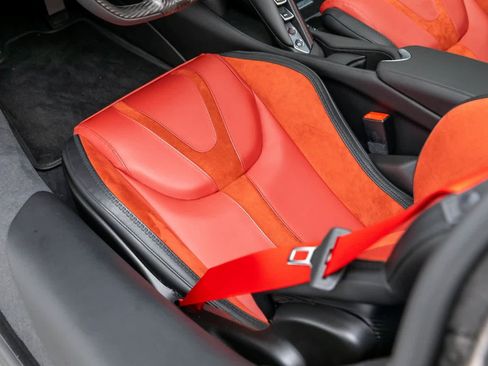 New 2026 McLaren 750S image 25