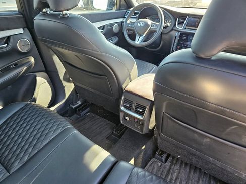 Used 2024 INFINITI QX50 Autograph w/ Accent Package AWD/4WD image 16
