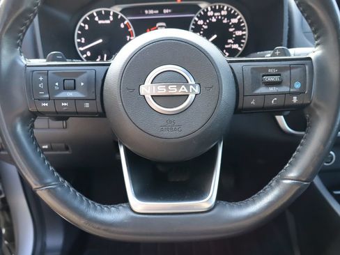 Used 2023 Nissan Rogue SV w/ SV Premium B Package FWD image 12