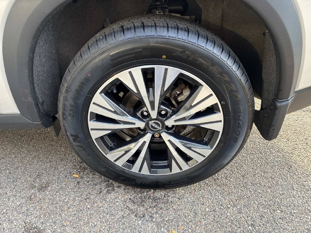 Certified 2023 Nissan Rogue SV AWD/4WD image 17