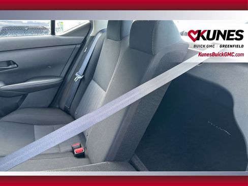 Used 2024 Nissan Sentra SV image 31