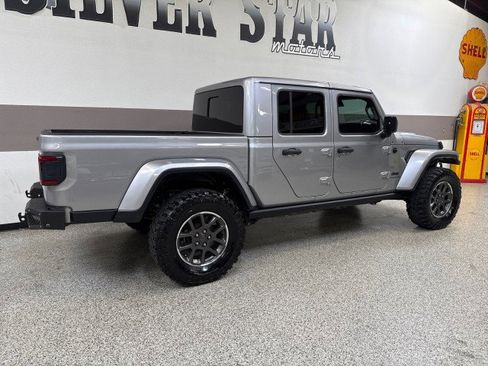 Used 2020 Jeep Gladiator Overland image 42