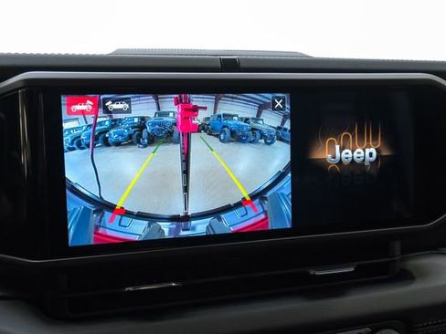 Used 2024 Jeep Wrangler Unlimited Rubicon 392 image 35