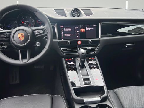 New 2026 Porsche Macan Turbo AWD/4WD image 17