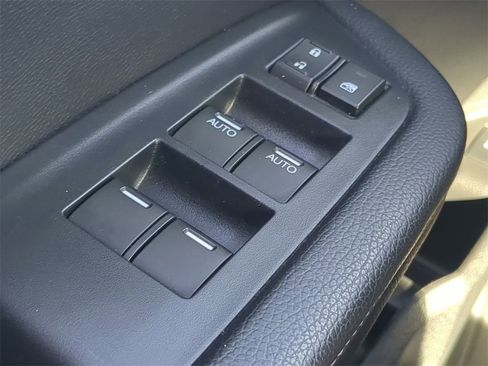 Used 2020 Honda Ridgeline Sport image 21