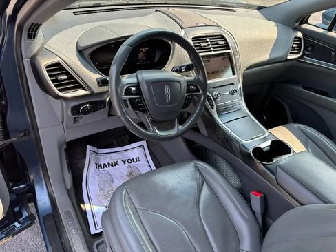 Used 2019 Lincoln Nautilus Reserve AWD/4WD image 2