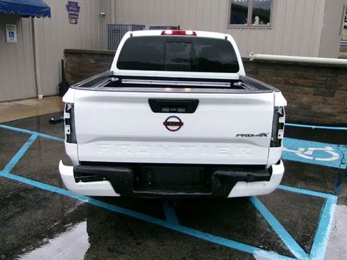 Used 2023 Nissan Frontier PRO-4X w/ Pro Convenience Package AWD/4WD image 2