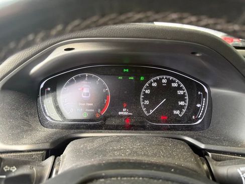 Used 2018 Honda Accord Sport image 8
