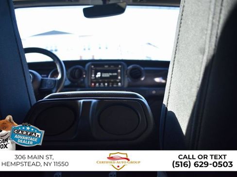 Used 2022 Jeep Gladiator Sport image 30