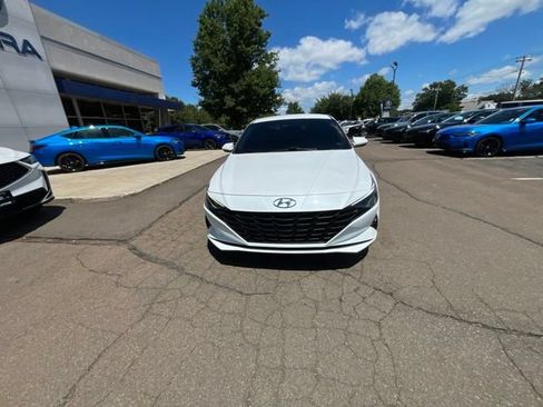 Used 2021 Hyundai Elantra SE FWD image 32