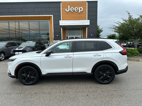 Used 2024 Honda CR-V Sport Touring image 10